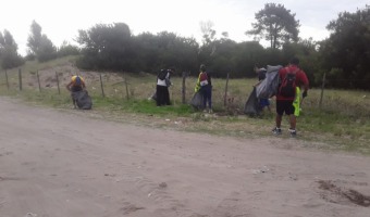 CORRALN CONTINA CON LA LIMPIEZA MANUAL EN BARRIOS