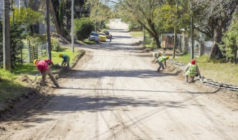 INICIO DE OBRA DEL TENDIDO ASFLTICO DE PASEO 104 ENTRE BOULEVARD Y CIRCUNVALACIN