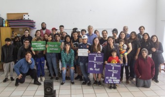 BUSCBAMOS TEMAS PARA AYUDAR A LA GENTE Y GRACIAS A ESO INGRESAMOS AL SENADO JVENES GESELINOS GANADORES DEL CONCURSO BONAERENSE