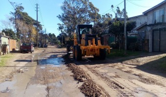 Arreglando las calles luego del temporal