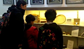 VISITA DE ESTUDIANTES AL MUSEO