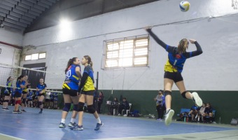 TORNEO DE VLEY ABIERTO EN EL POLIDEPORTIVO