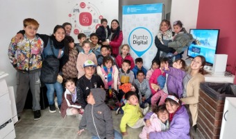 INTEGRANTES DE LA CASA DE LAS INFANCIAS VISITAN EL PUNTO DIGITAL