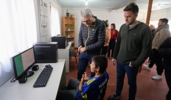 SE INAUGUR EL AULA DIGITAL EN EL CENTRO COMUNITARIO SUR