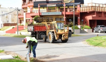 CORRALN GESELL AVANZA CON LAS TAREAS DIARIAS DE LIMPIEZA Y MANTENIMIENTO