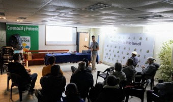 MS DE 20 PRODUCTORES DE LA REGIN PARTICIPARON DE UNA CHARLA DE SANIDAD APCOLA