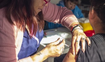 CÓMO ACCEDER A LA VACUNA GRATUITA CONTRA EL DENGUE